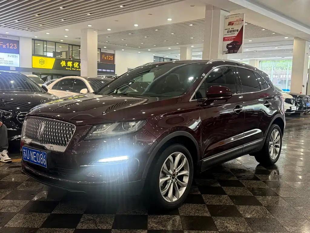 Lincoln MKC 2019