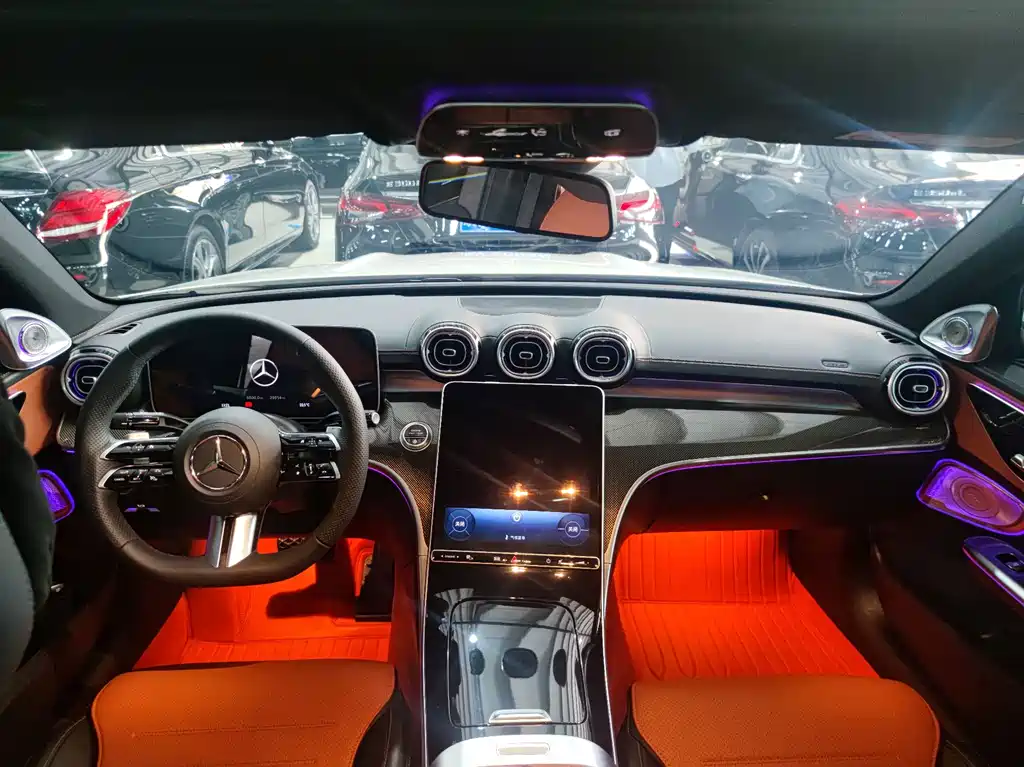 Mercedes-Benz C-Class — миниатюра 8