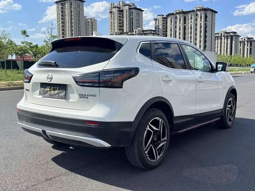 Nissan Qashqai - фото 7