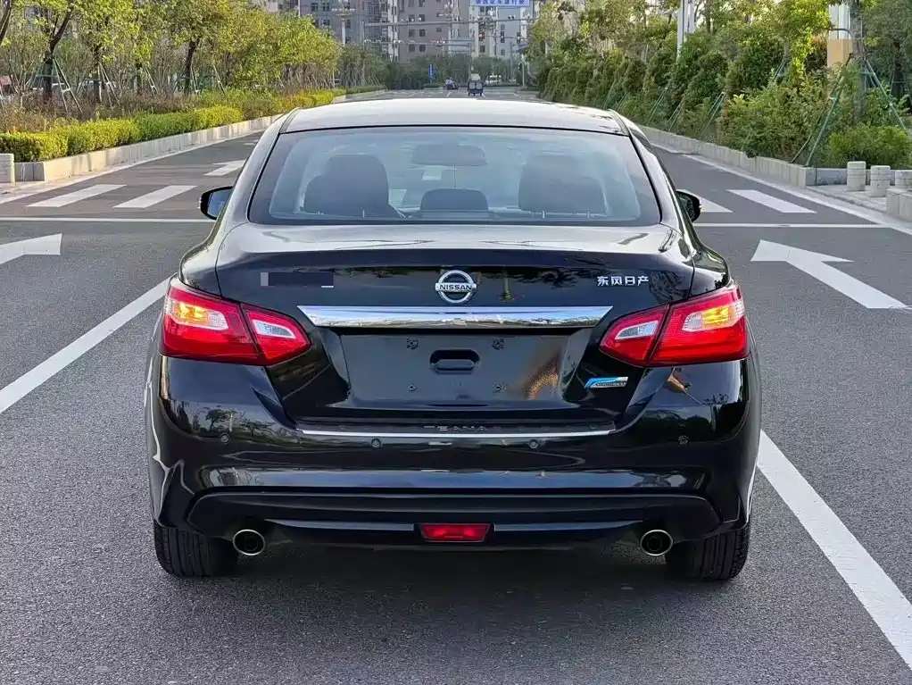 Nissan Teana — миниатюра 8
