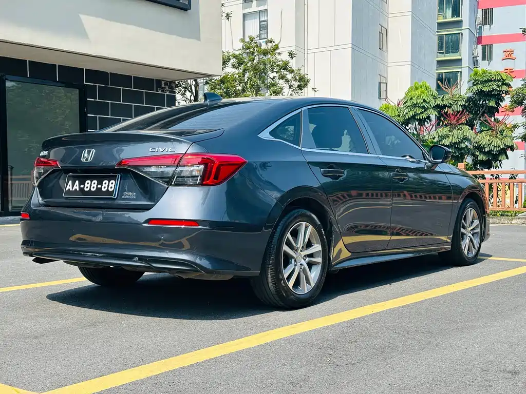 Honda Civic — миниатюра 5