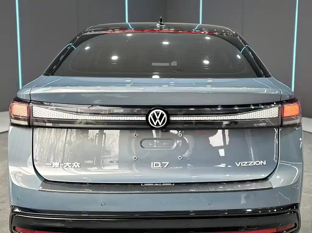 VOLKSWAGEN ID.7 VIZZION