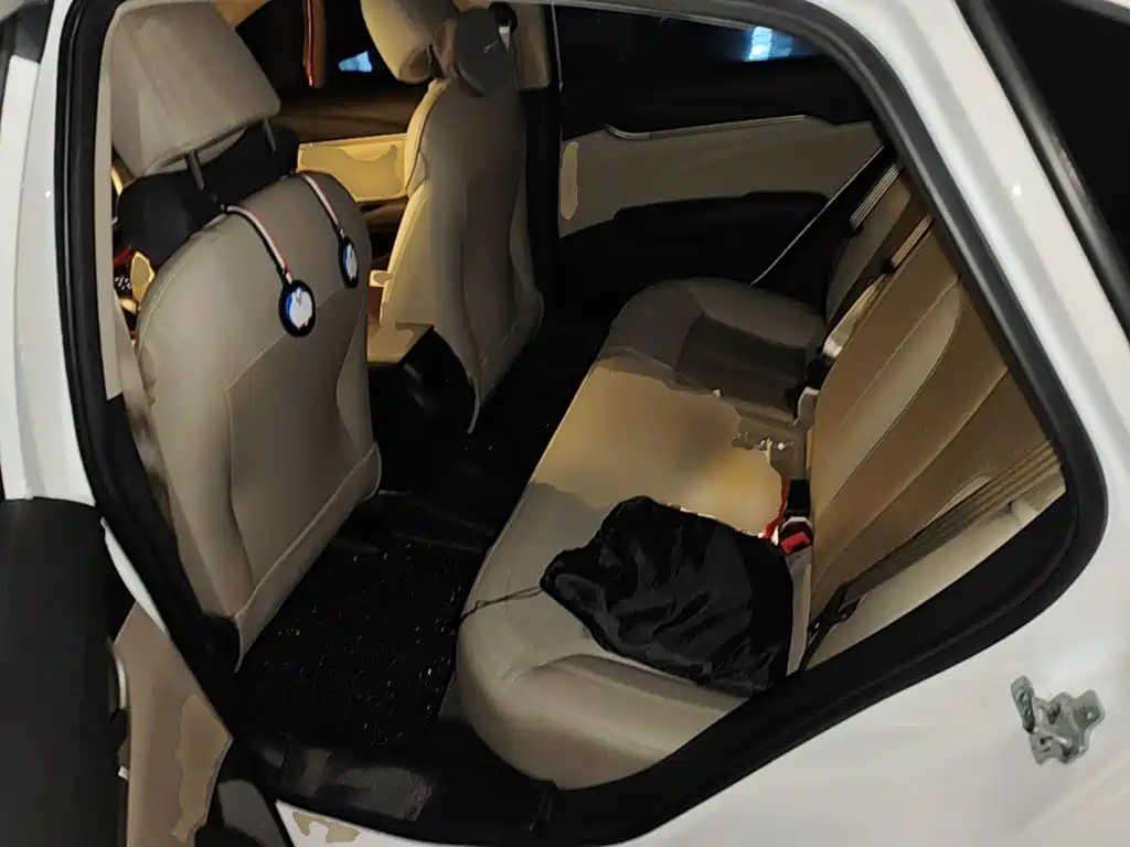Buick Excelle — миниатюра 17
