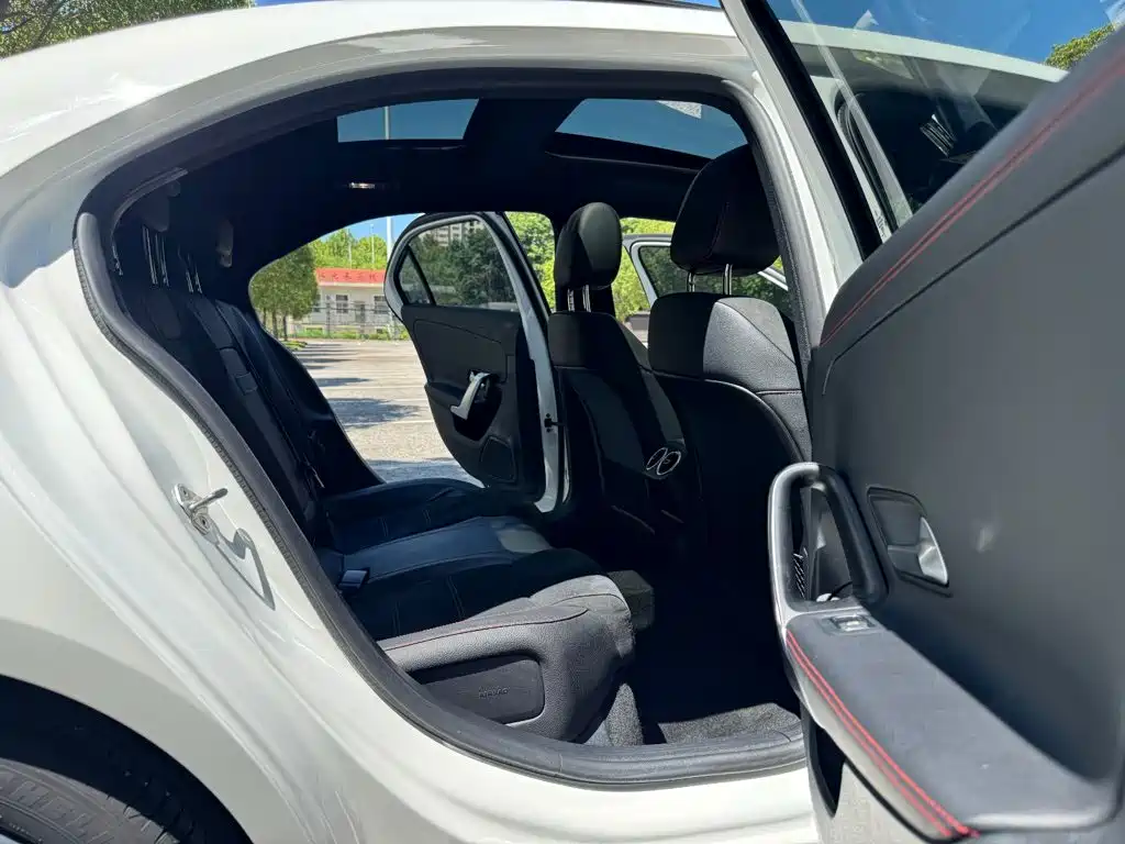 Mercedes-Benz A-Class — миниатюра 12