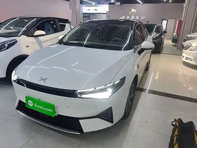 XPeng P5