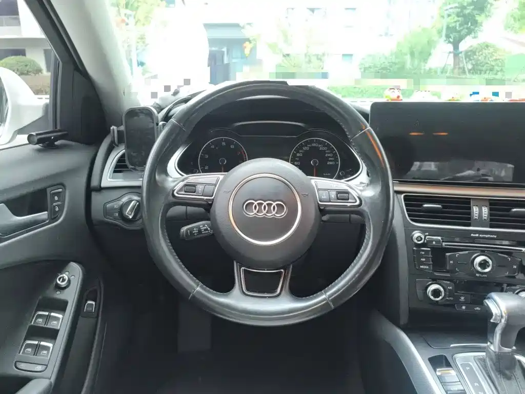 Audi A4L — миниатюра 3