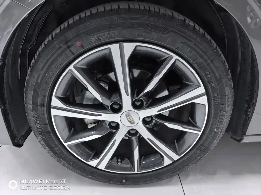 Geely Emgrand — миниатюра 17