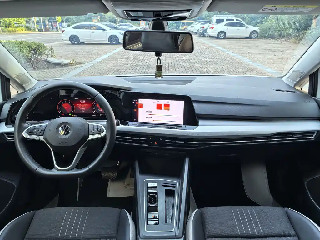 Volkswagen Golf — миниатюра 8