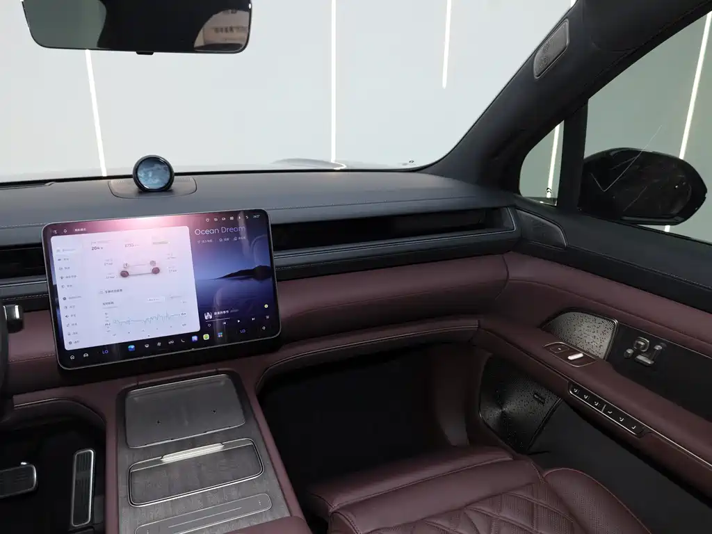 NIO ES8 — миниатюра 13