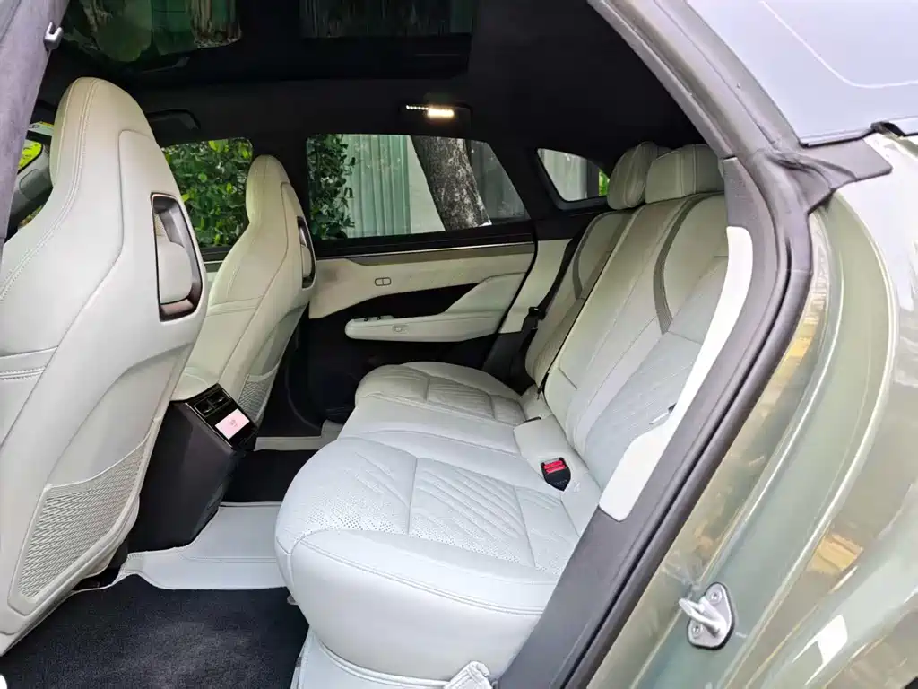 ZEEKR EXTREME KRYPTON 001