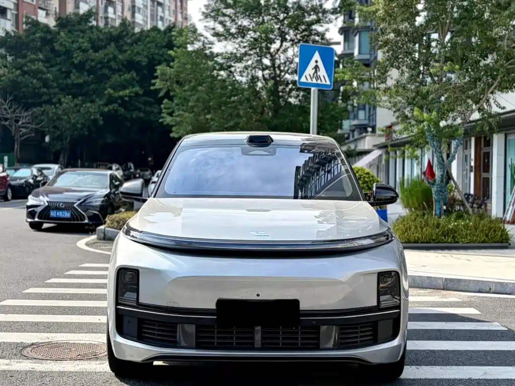 Li Auto Li L9 — миниатюра 2