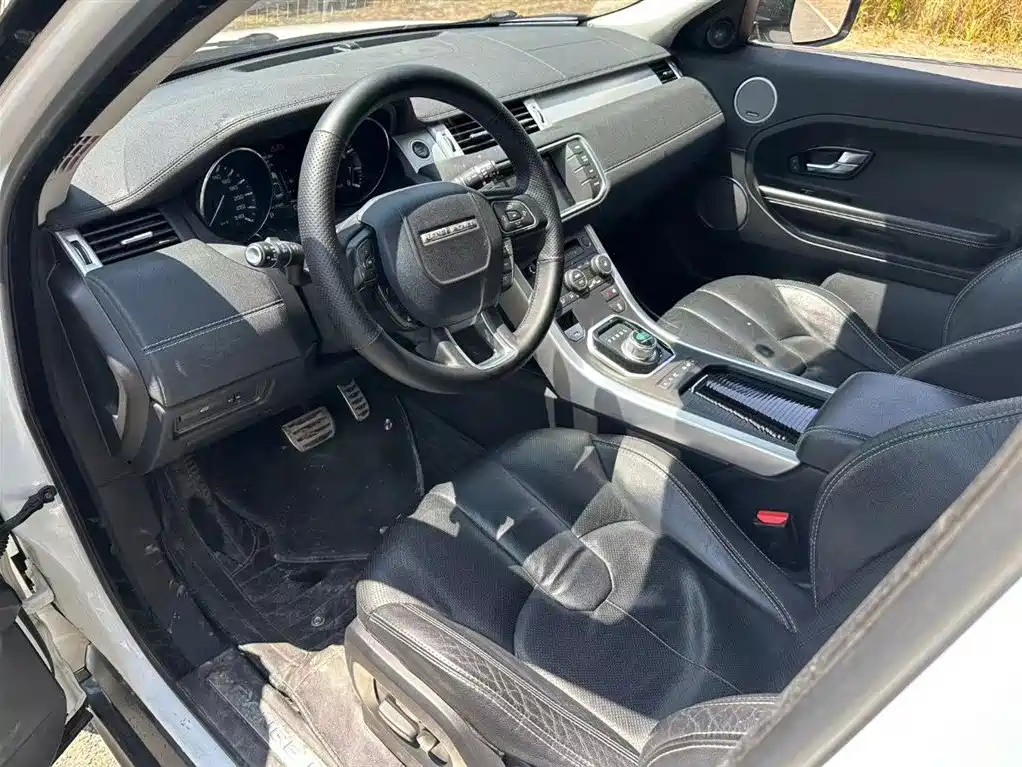 Land Rover Range Rover Evoque 2015 2.0T 5