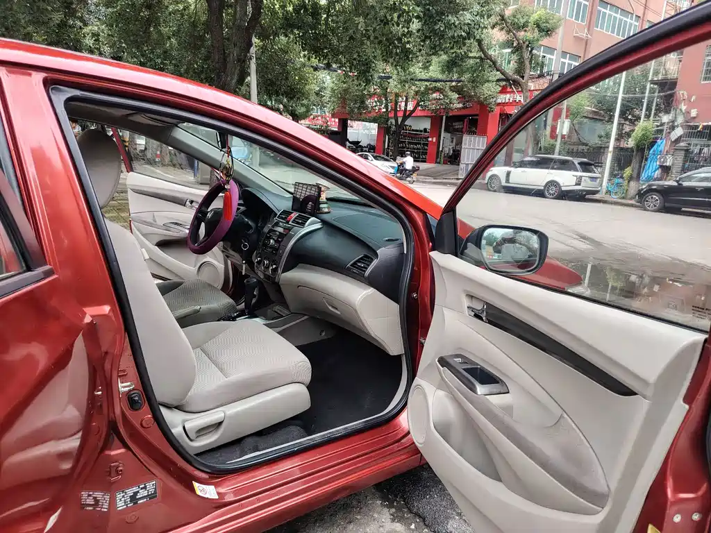 Honda City Classic — миниатюра 5