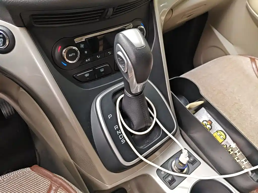 Ford Kuga — миниатюра 14