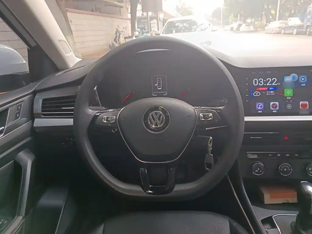 Volkswagen Lavida — миниатюра 3
