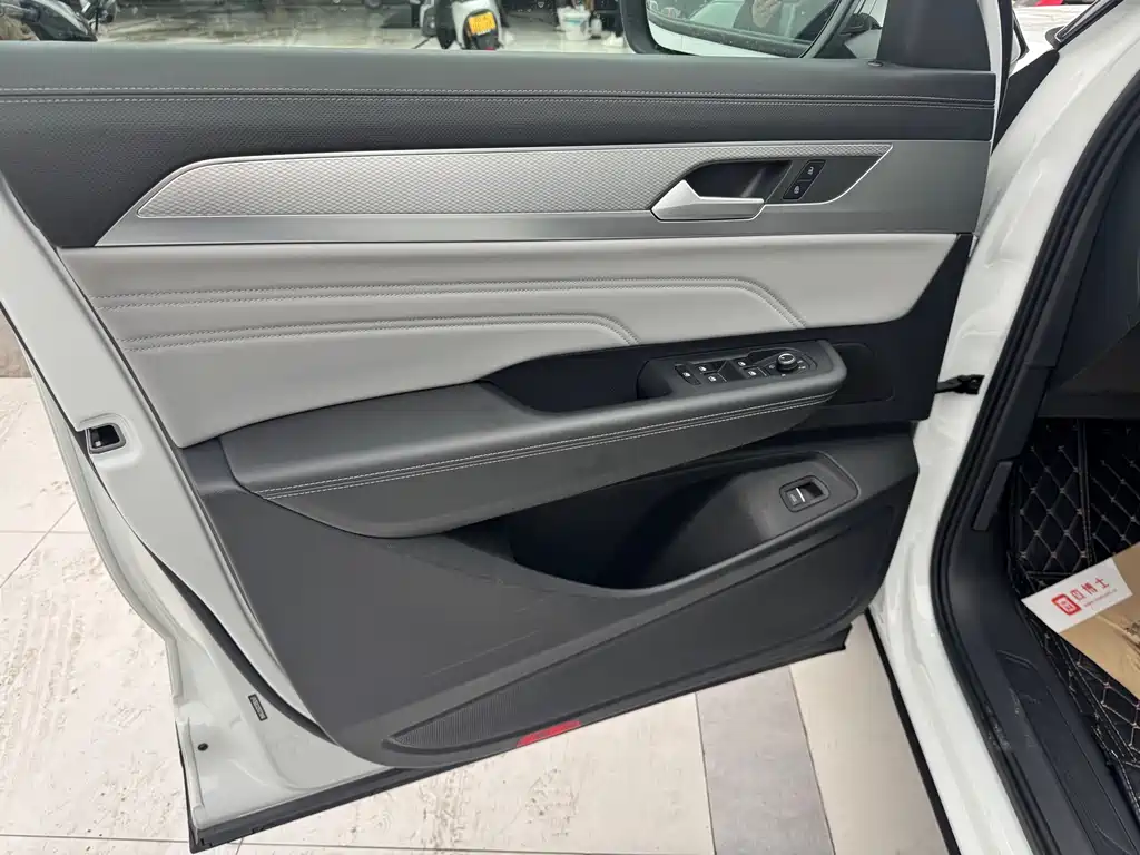 VOLKSWAGEN RANGE PATROL