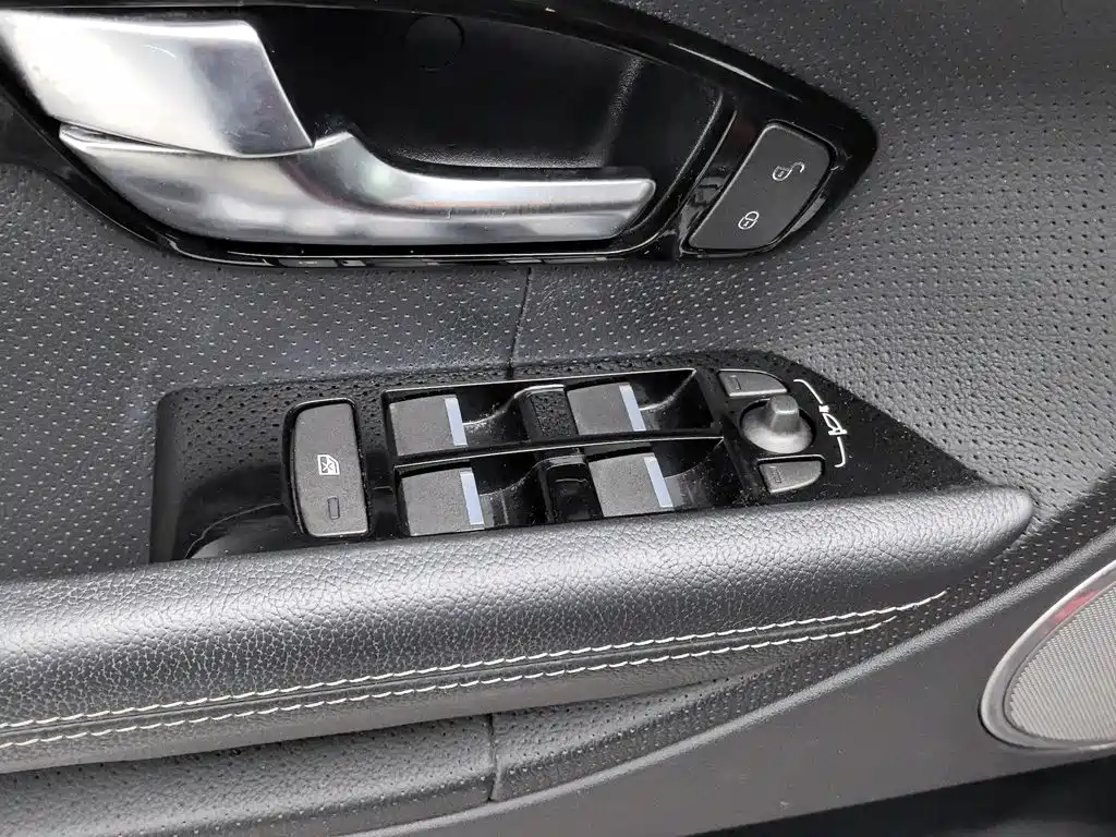 Land Rover Evoque (Import) — миниатюра 9