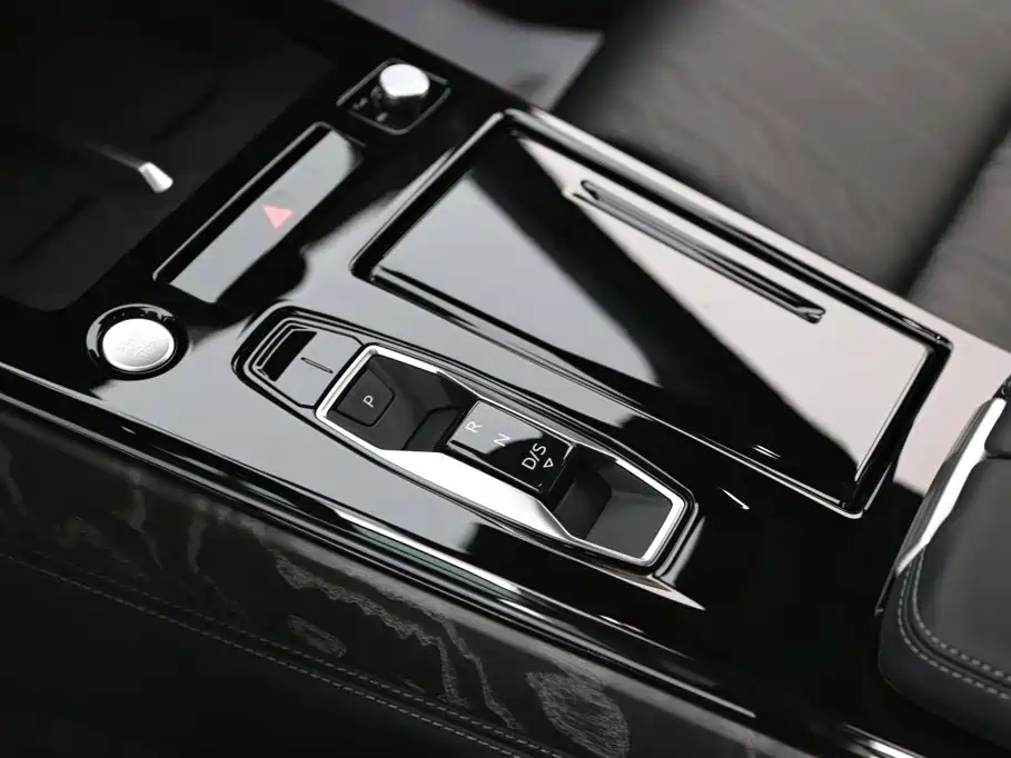 Audi A6L — миниатюра 14