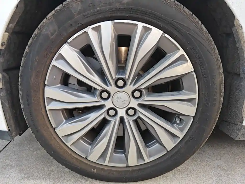 Hongqi Hongqi E-QM5 — миниатюра 23