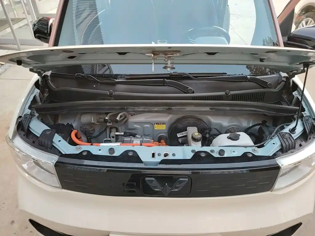 Wuling MINIEV — миниатюра 20