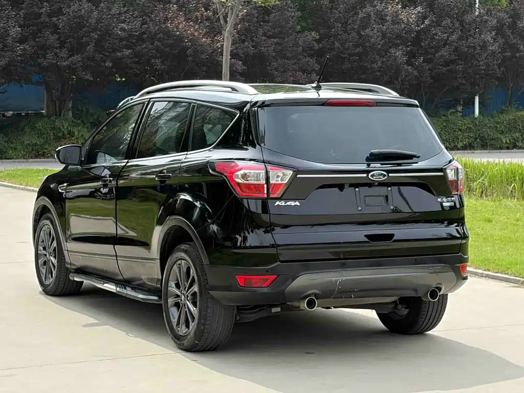 Ford Kuga — миниатюра 13