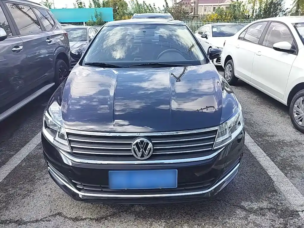 Volkswagen Lavida — миниатюра 3