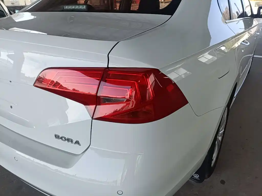 Volkswagen Bora — миниатюра 8