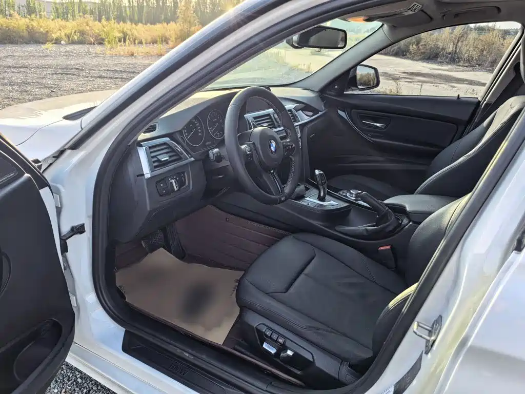 BMW 3 Series — миниатюра 8