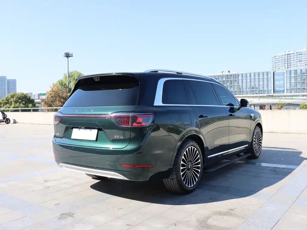 AITO ASK THE WORLD M9