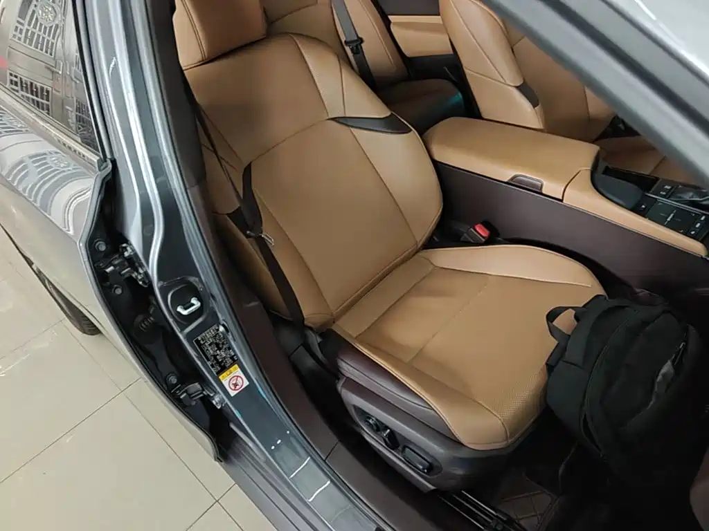 Lexus ES — миниатюра 25
