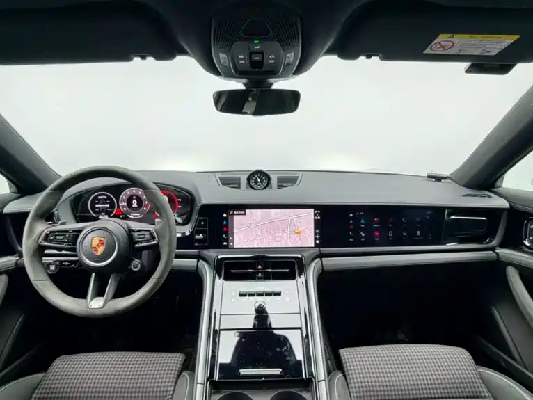 Porsche Panamera — миниатюра 11