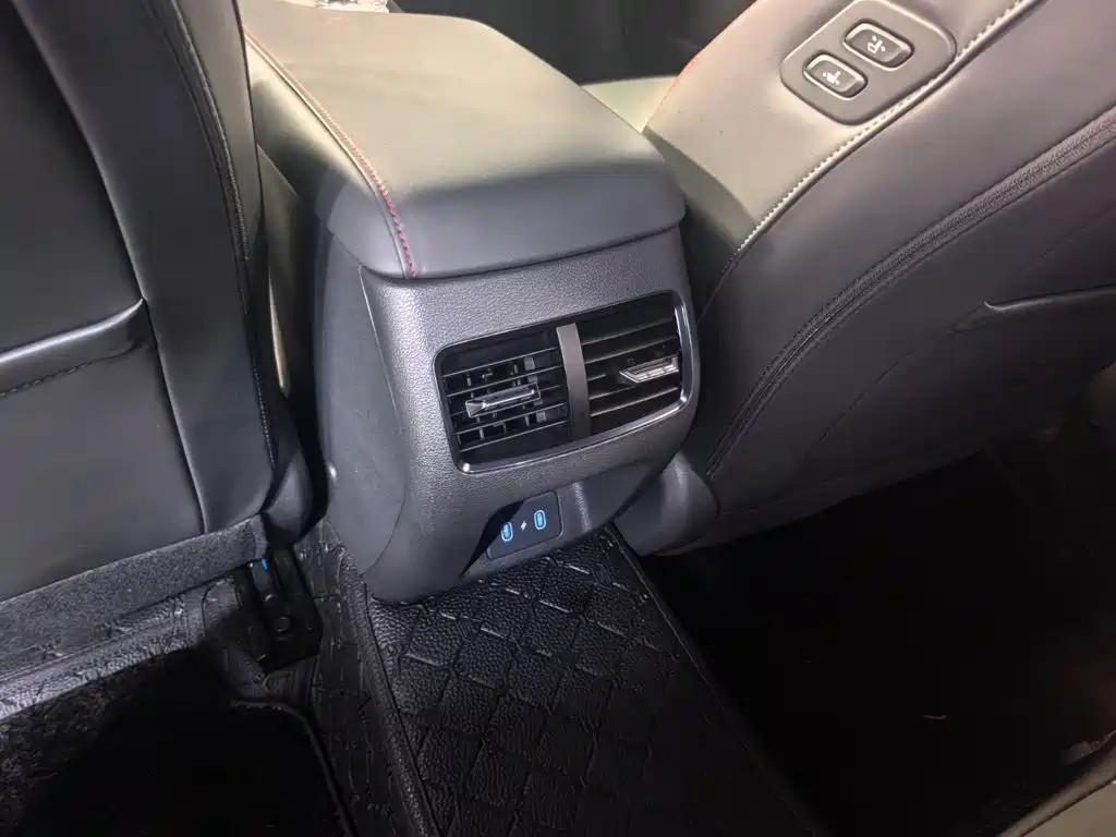 Hyundai Sonata — миниатюра 10