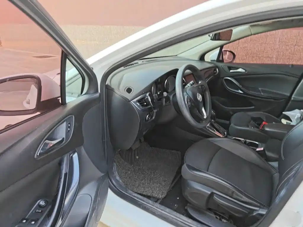 Buick Verano — миниатюра 16
