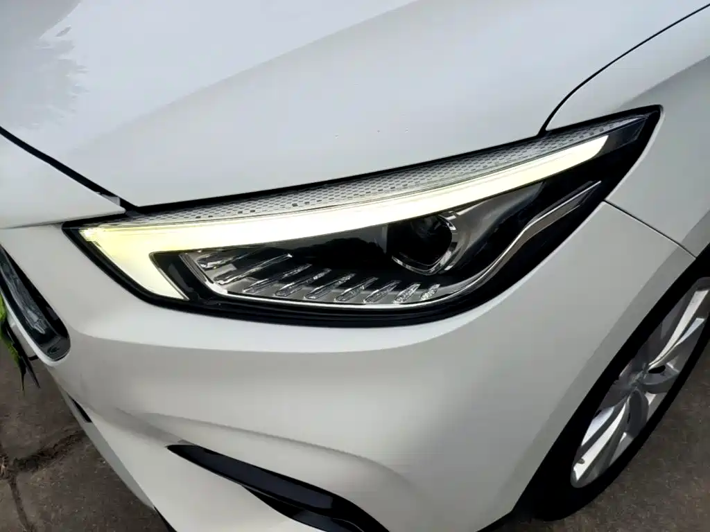 MG ZS — миниатюра 24