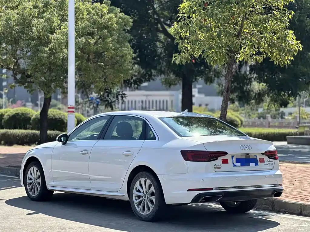 Audi A4L — миниатюра 8