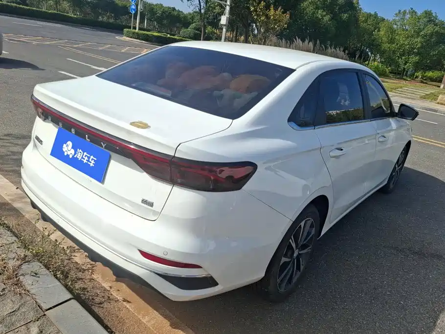 Geely Emgrand — миниатюра 3