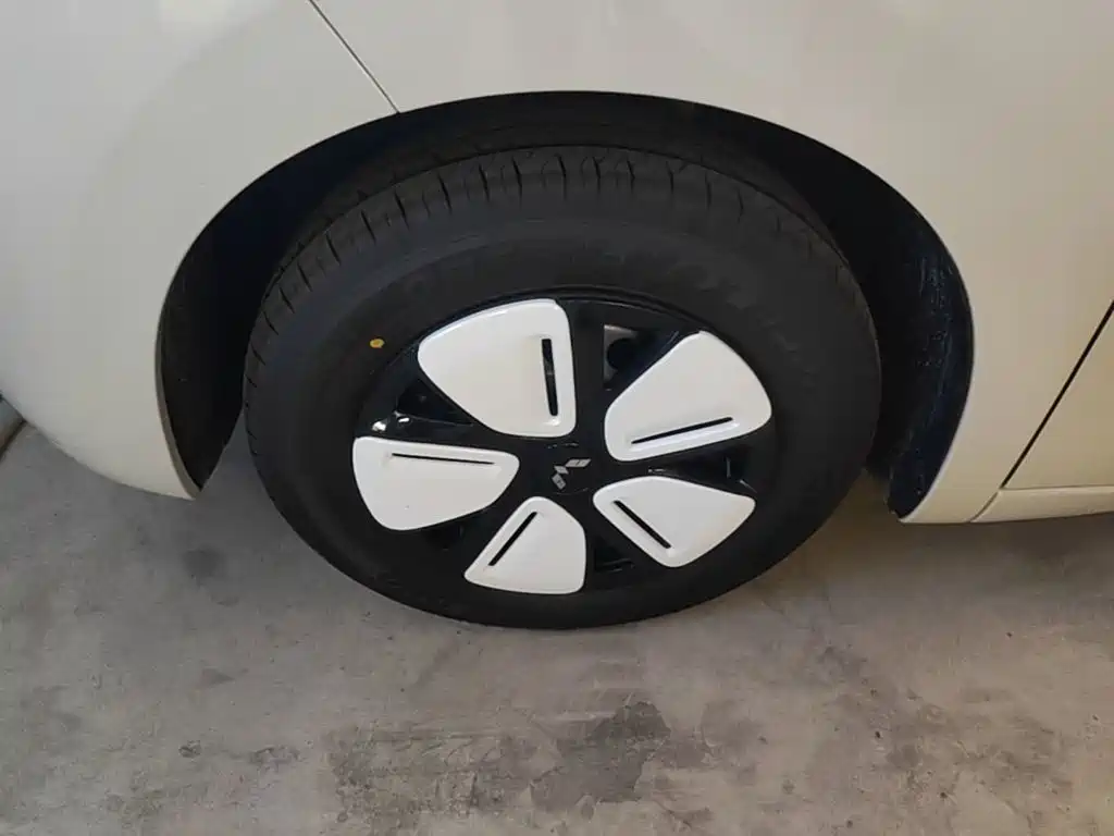 Wuling MINIEV — миниатюра 23