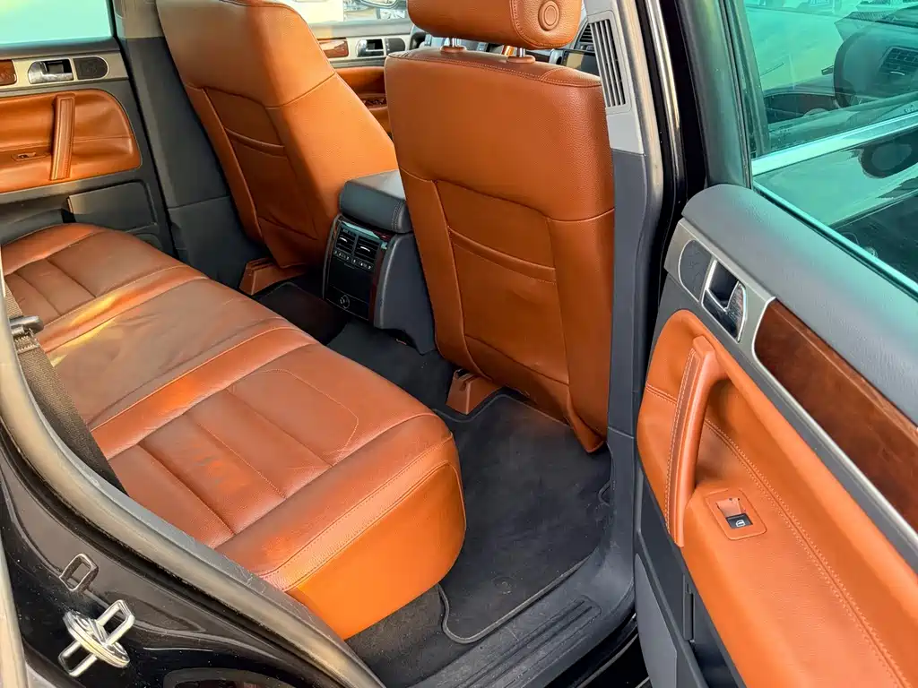 Volkswagen Touareg — миниатюра 16