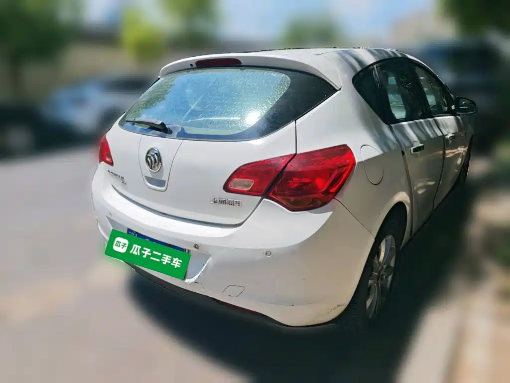 Buick Excelle — миниатюра 6