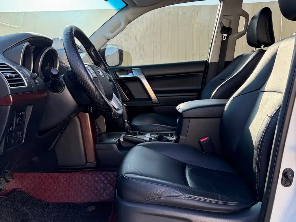 Toyota Land Cruiser Prado 2016 3.5L AT TX-L