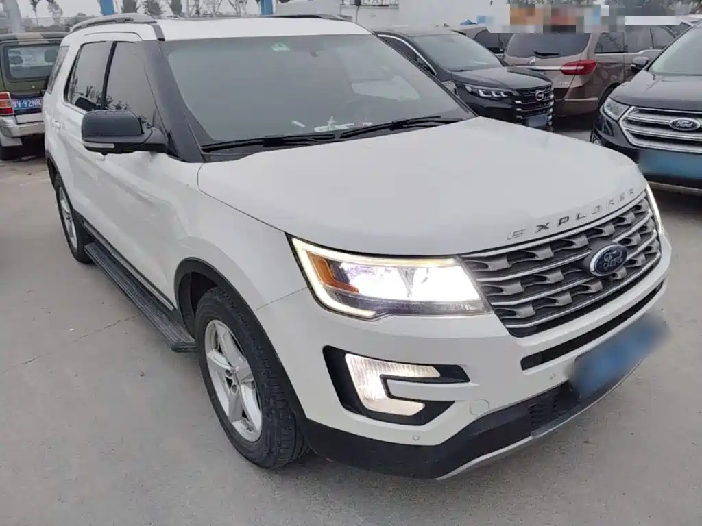 Ford Explorer (Import) — миниатюра 4