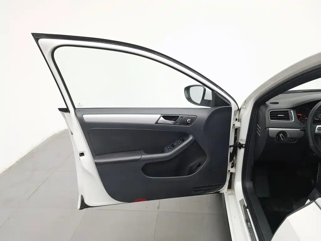 Volkswagen Sagitar — миниатюра 8
