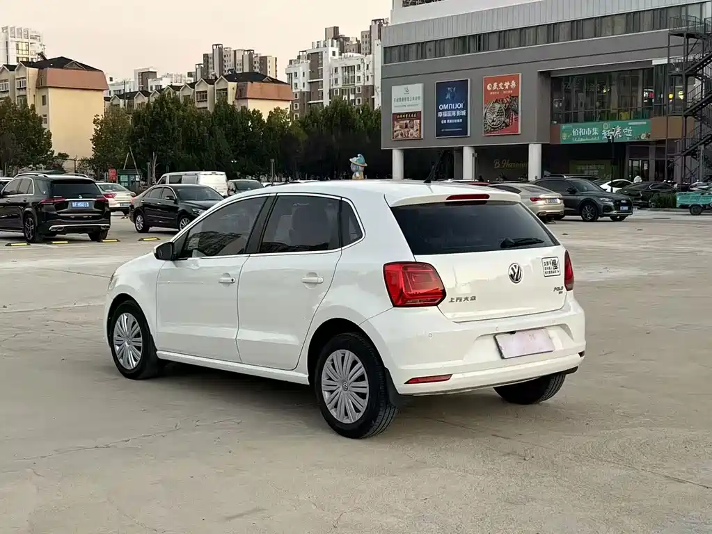 Volkswagen Polo — миниатюра 6