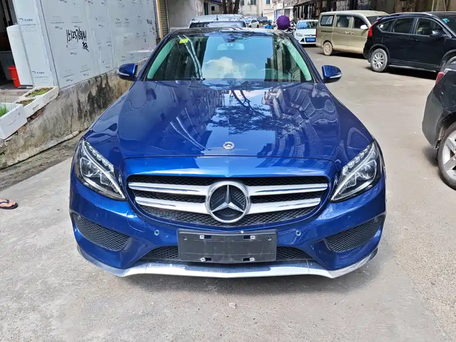 Mercedes-Benz C-Class — миниатюра 2