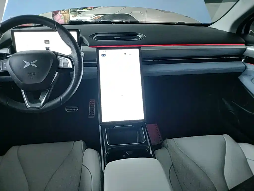 XPeng P5 — миниатюра 13