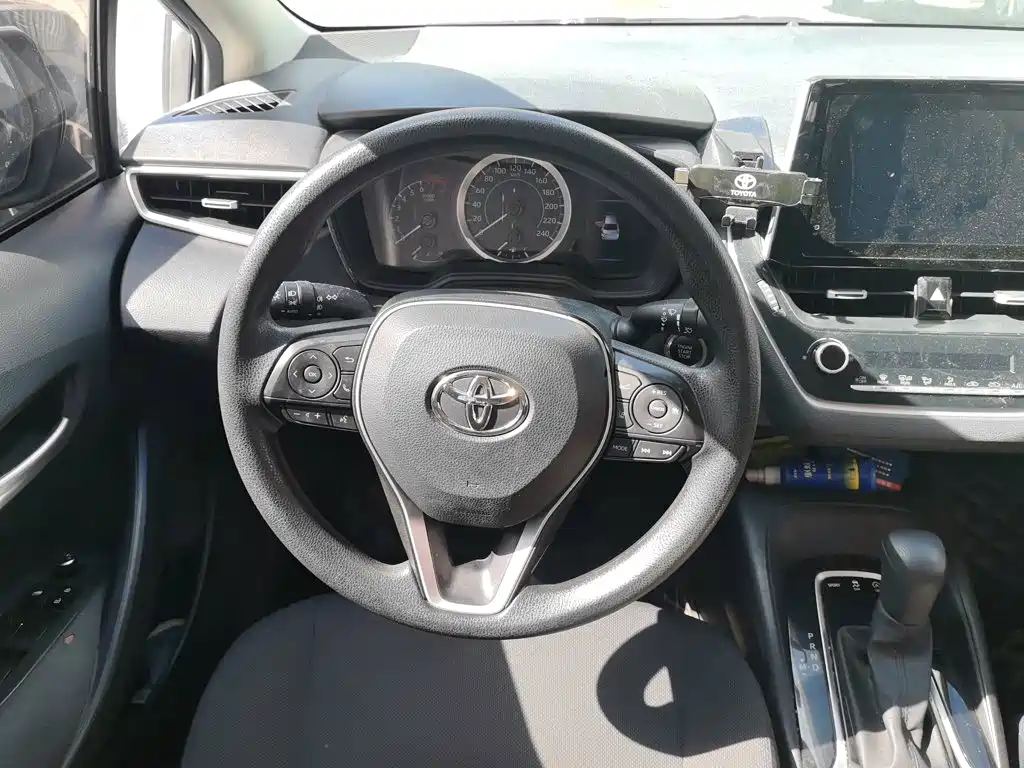 Toyota Corolla — миниатюра 6