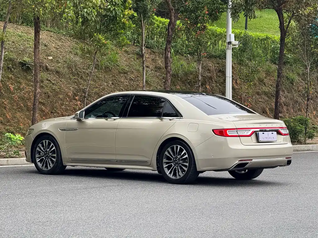 Lincoln Continental 2017 3.0T