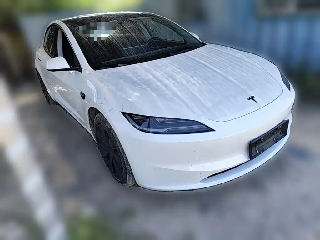 Tesla Model 3 — миниатюра 6