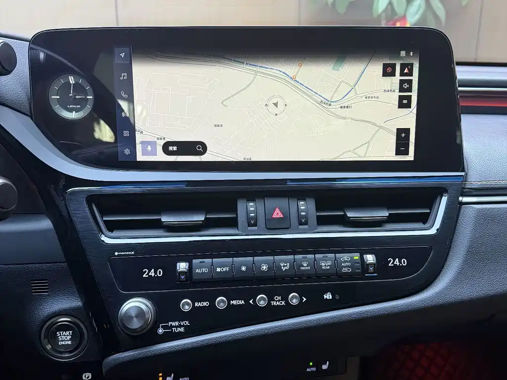 Lexus ES — миниатюра 10