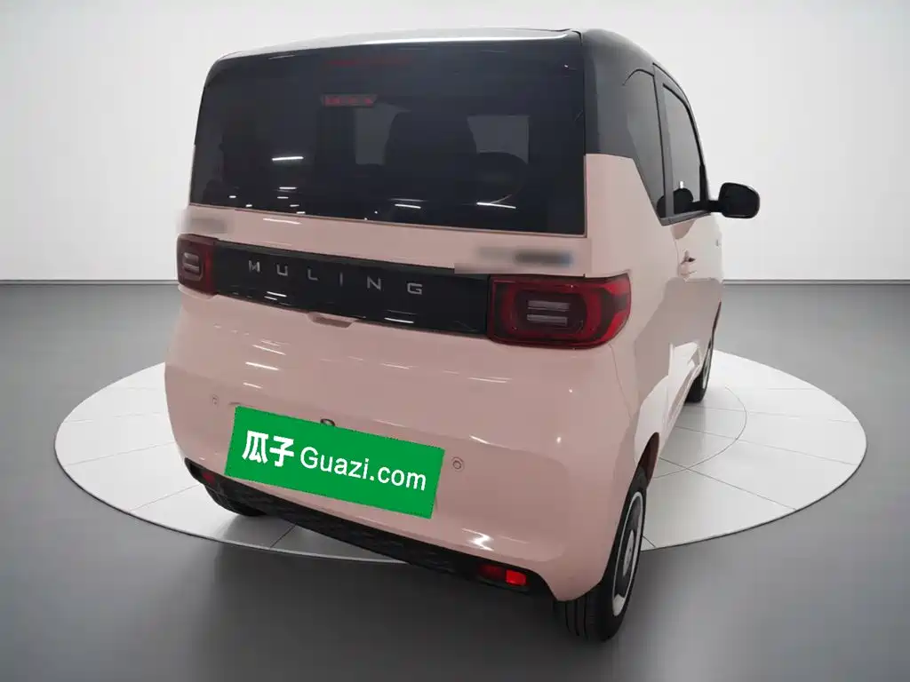 Wuling MINIEV — миниатюра 4